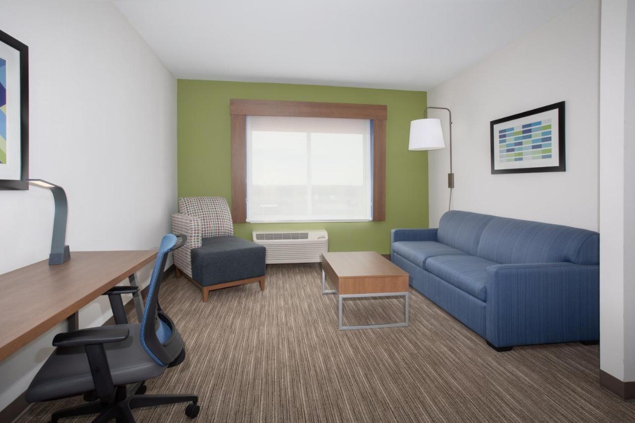 Holiday Inn Express & Suites - Goodland I-70 By Ihg Exterior photo