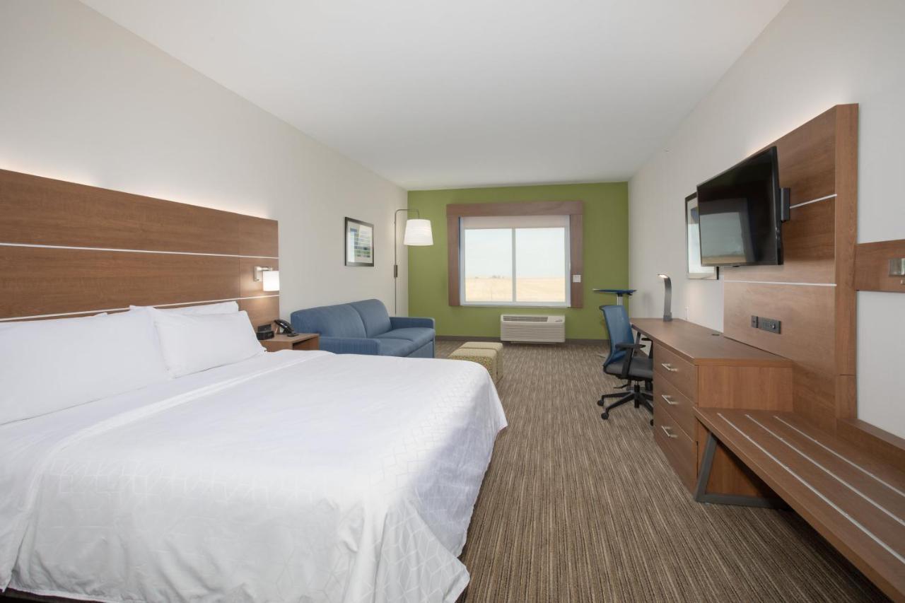 Holiday Inn Express & Suites - Goodland I-70 By Ihg Exterior photo